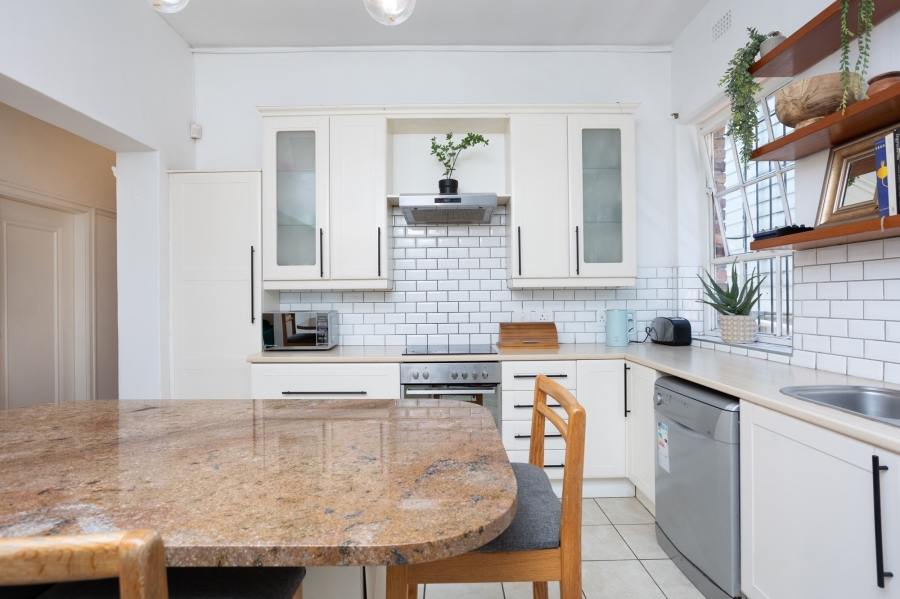 4 Bedroom Property for Sale in Gardens Western Cape